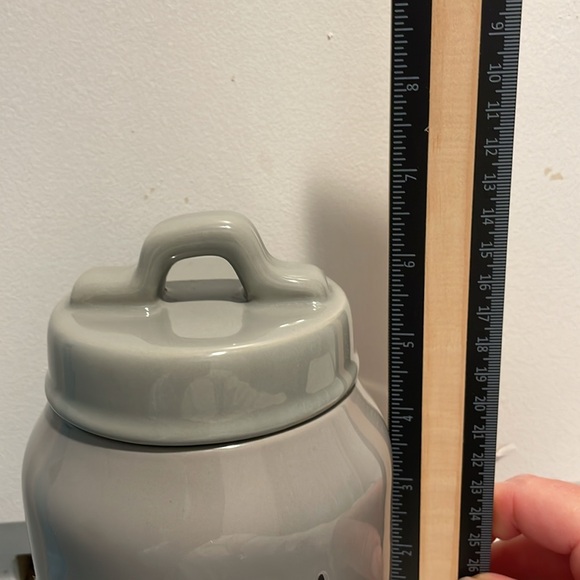 🫖RAE DUNN GRAY CERAMIC TEA CANISTER - Picture 6 of 8